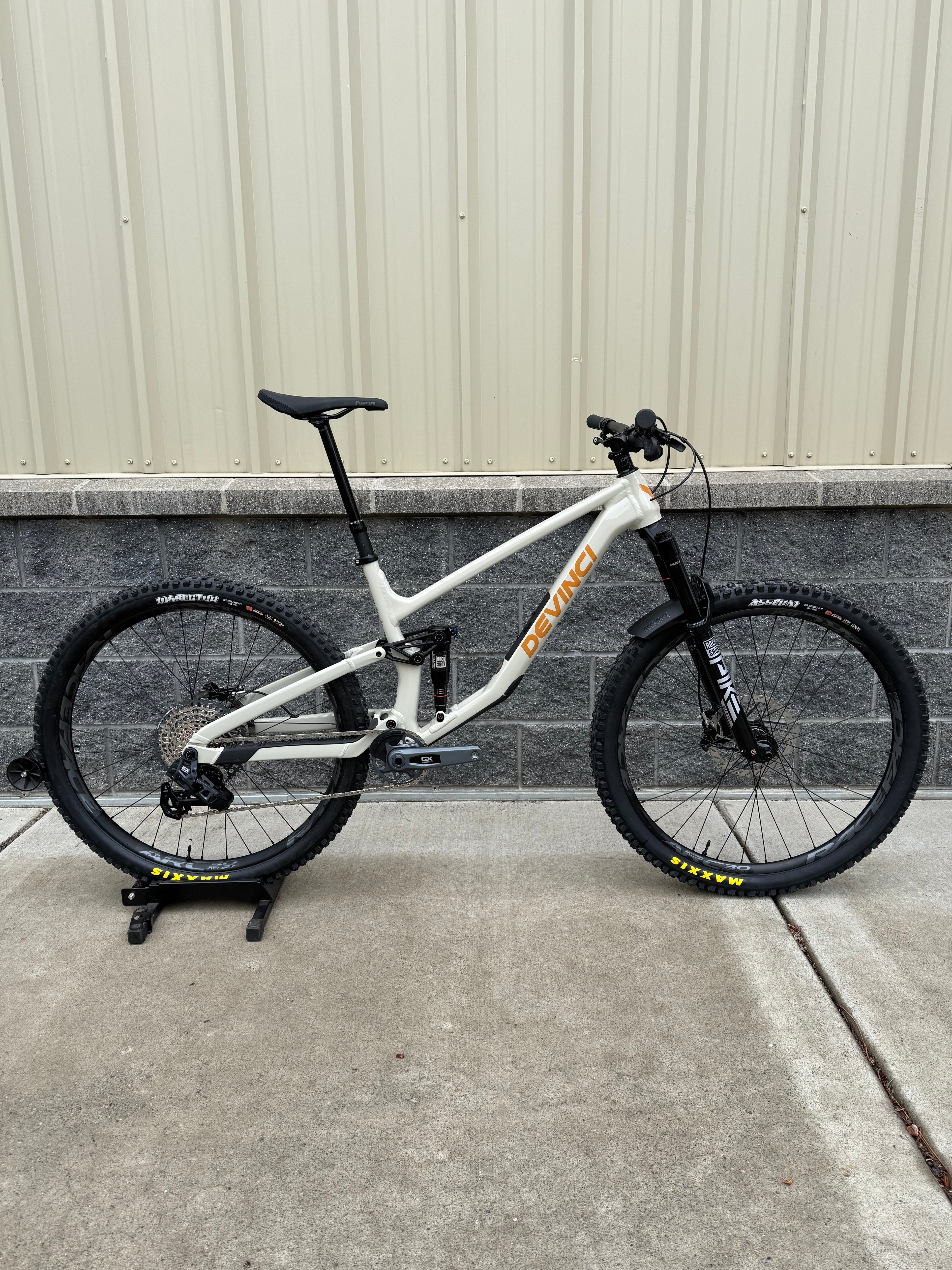 Devinci Troy ST GX AXS 12s