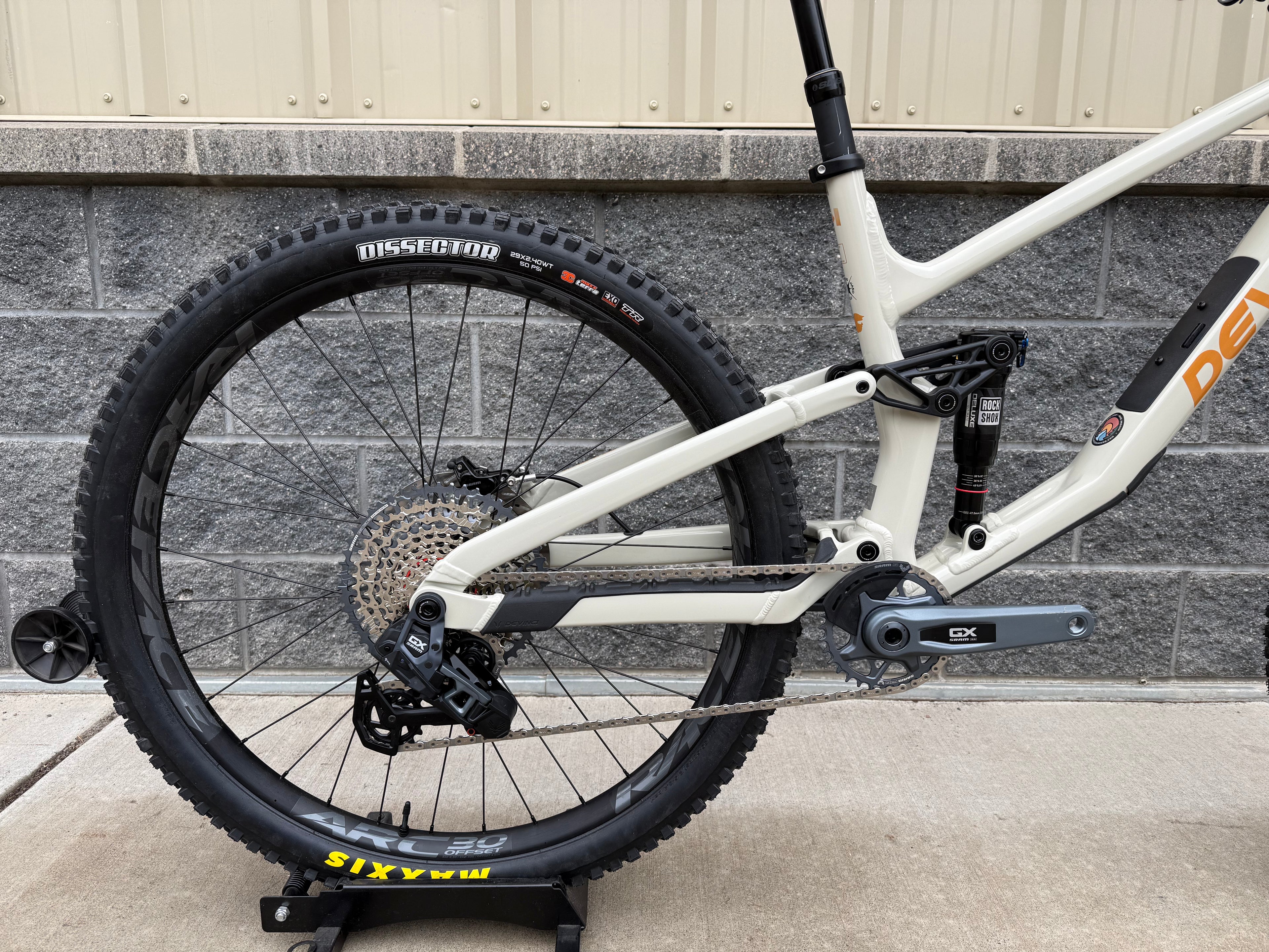 Devinci Troy ST GX AXS 12s