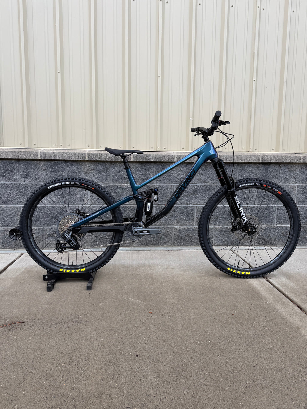 Devinci Troy Carbon GX AXS 12s