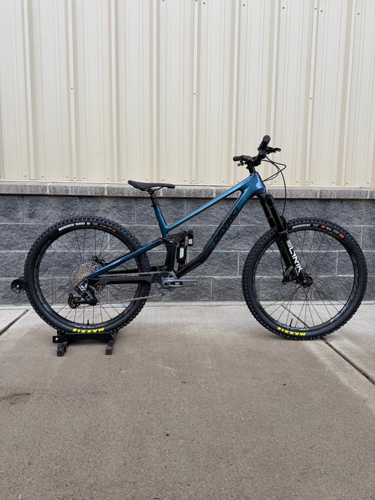 Devinci Troy Carbon GX AXS 12s
